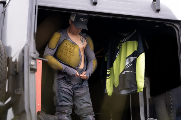 acf.Ouest_Pro_Protective_Base-layers-Product_Highlight